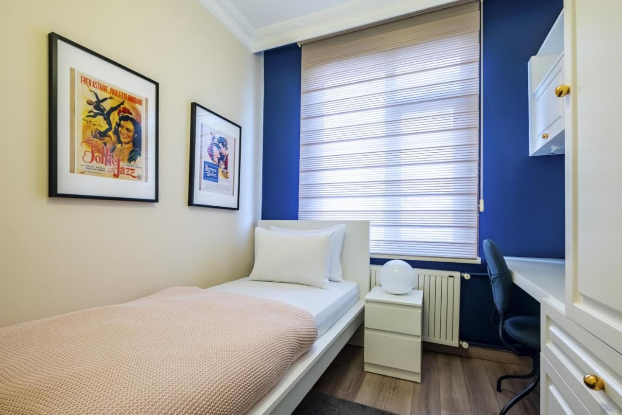 Captivating Flat With Balcony Near Besiktas Pier Apartment Istanbul Ngoại thất bức ảnh