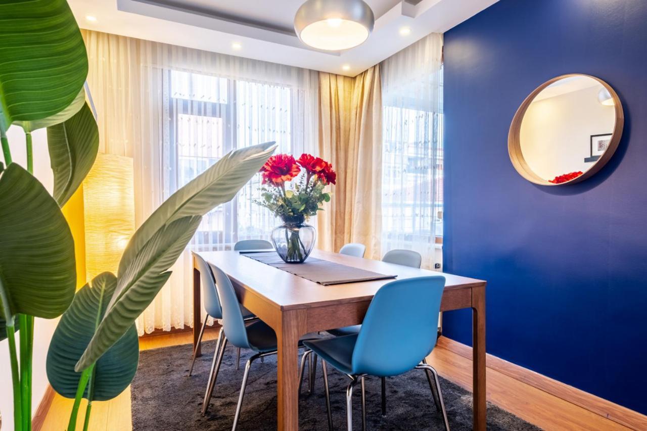 Captivating Flat With Balcony Near Besiktas Pier Apartment Istanbul Ngoại thất bức ảnh